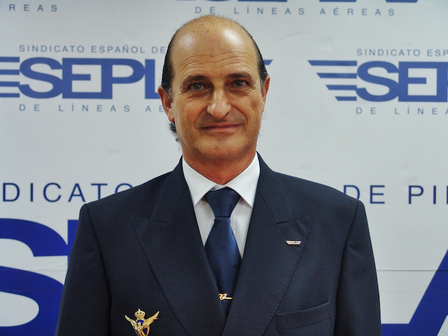 Javier Gómez Barrero, comandante de Air Europa y presidente del SEPLA