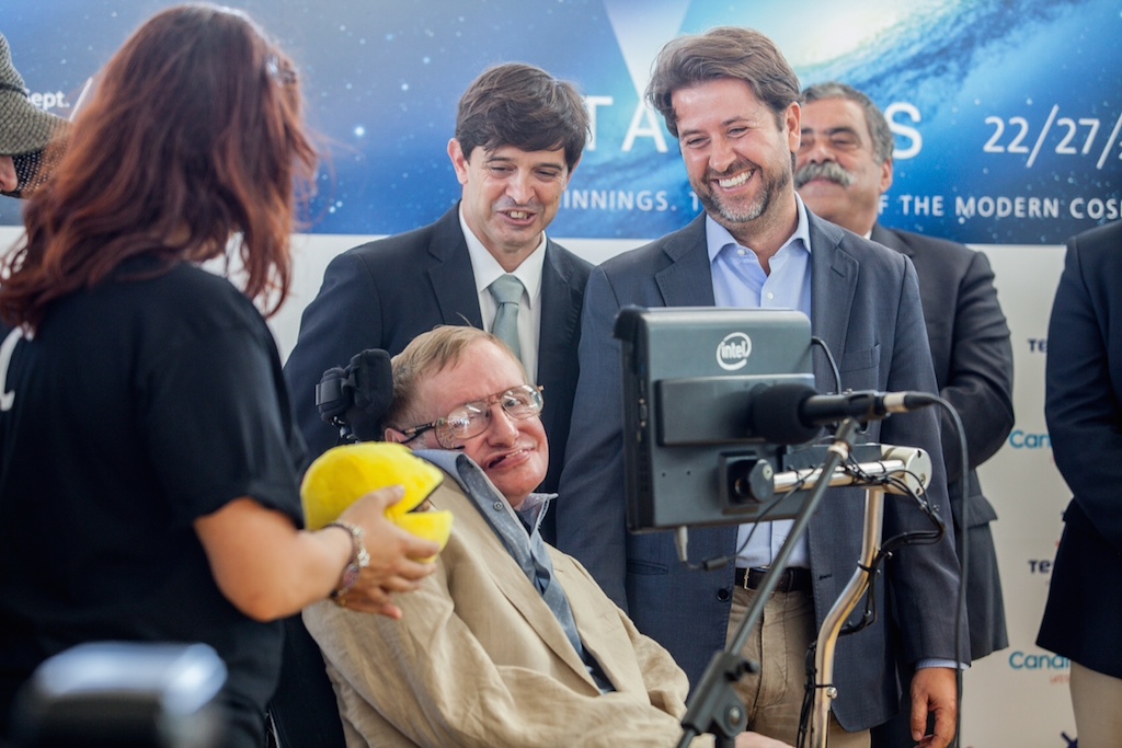 Stephen Hawking a su llegada a Tenerife