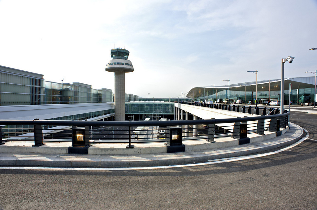 Aeropuerto de Barcelona T1, edificio terminal, el dÌa de la inauguraciÛn